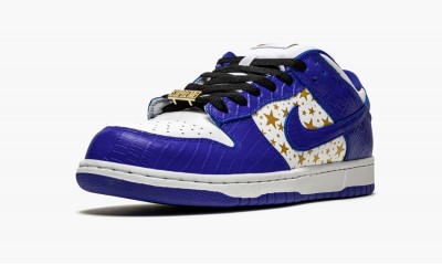 NIKE SB DUNK LOW Supreme - Stars - Hyper Blue